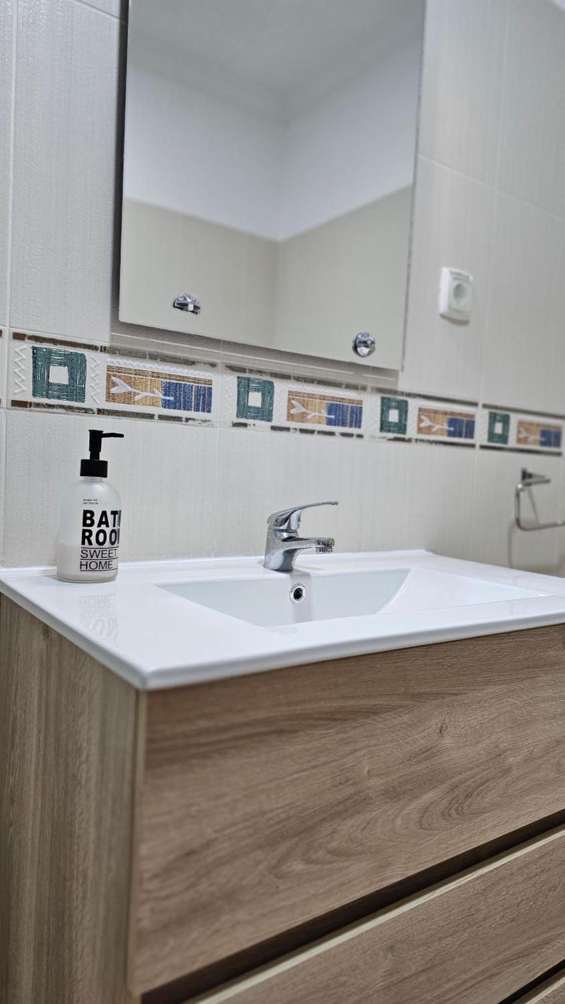 Harbour'S Way, Spacious And Cosy Apartment, With Ac オリョン エクステリア 写真