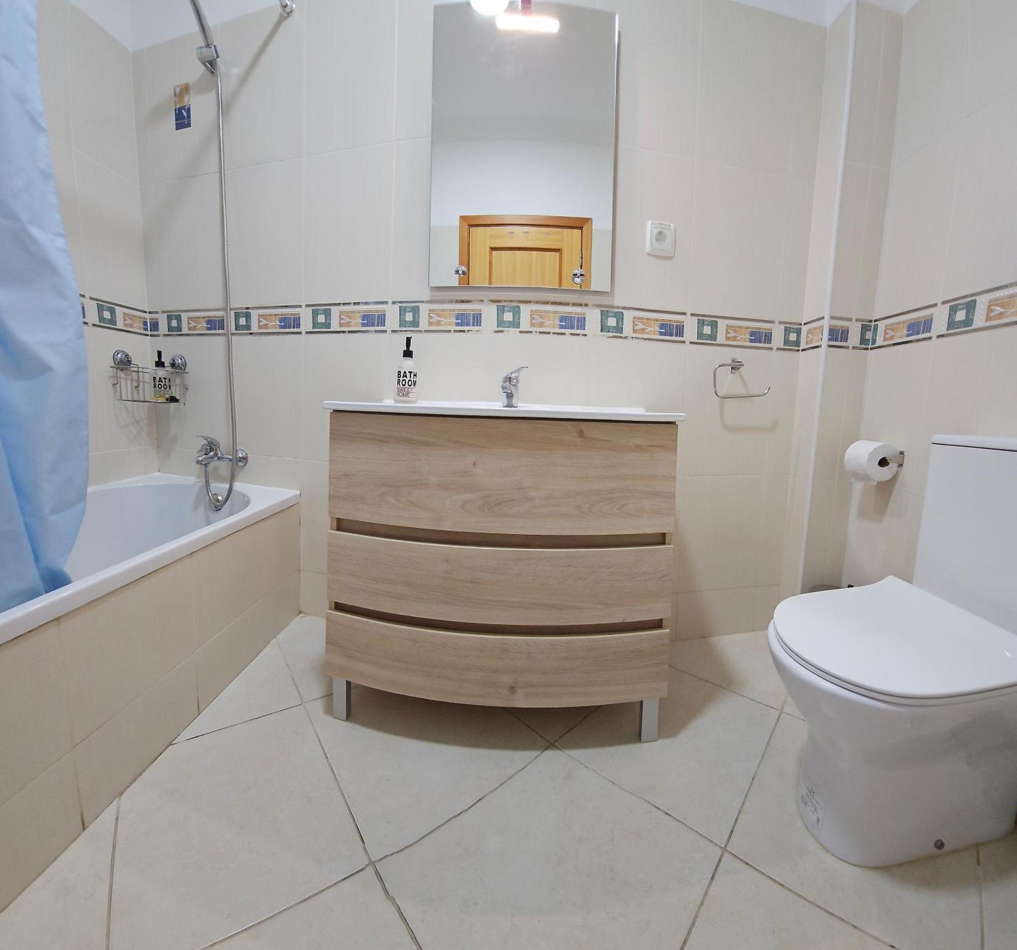 Harbour'S Way, Spacious And Cosy Apartment, With Ac オリョン エクステリア 写真